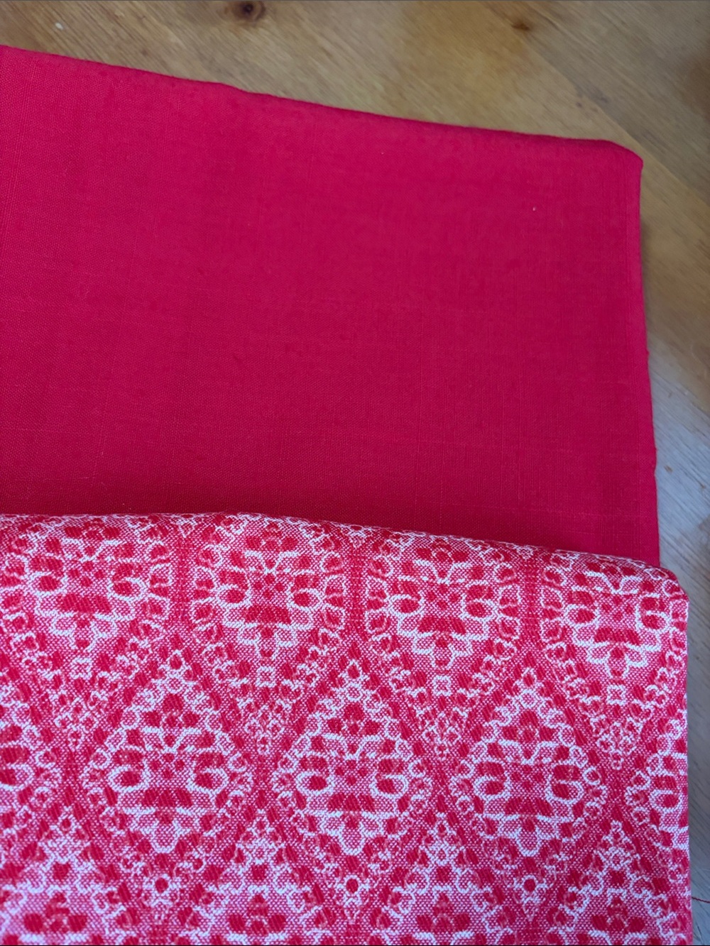 Fabric Set, 2 Pieces, Red Poly-Rayon Linen & Denim